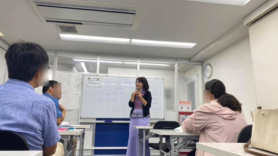 オンラインと対面のタイ語レッスン風景